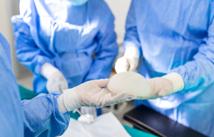 Kỹ thuật đặt túi ngực ít xâm lấn